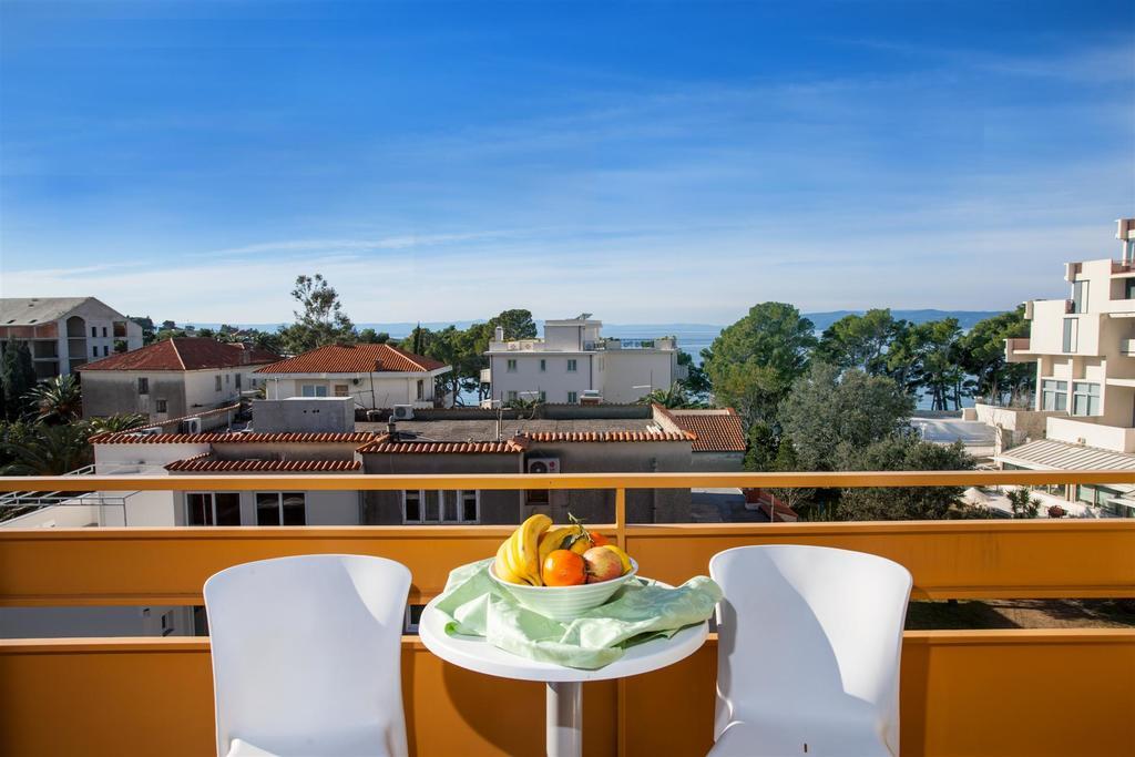 Apartments Il Giardino Макарська Екстер'єр фото