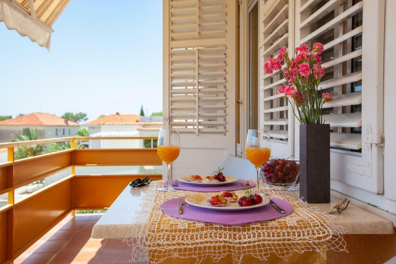 Apartments Il Giardino Макарська Екстер'єр фото